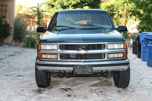 1999 chevrolet suburban 2500 lt