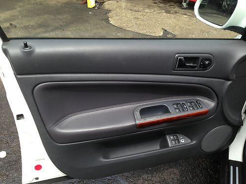 2005 Volkswagen Passat GLX Sedan 4-Door 2.8L, image 17