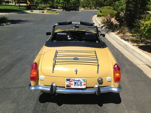 MGB 1973 - MINT!  46k Original Miles! No Rust!  JAMES BOND-Man w/Golden Gun Car!, US $12,000.00, image 9