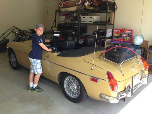 MGB 1973 - MINT!  46k Original Miles! No Rust!  JAMES BOND-Man w/Golden Gun Car!, US $12,000.00, image 12