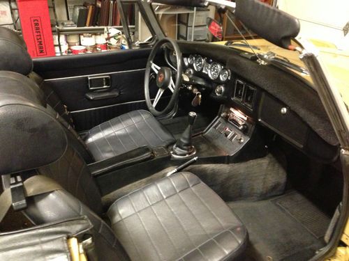 MGB 1973 - MINT!  46k Original Miles! No Rust!  JAMES BOND-Man w/Golden Gun Car!, US $12,000.00, image 17