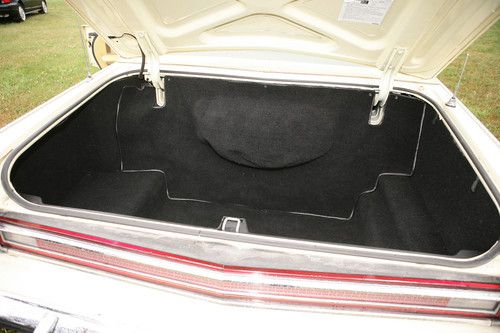 1976 Lincoln Continental Towncar, image 6