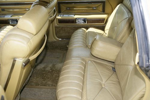 1976 Lincoln Continental Towncar, image 11