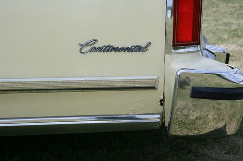 1976 Lincoln Continental Towncar, image 13