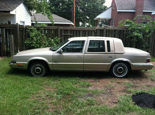 1993 chrysler imperial base sedan 4-door 3.8l