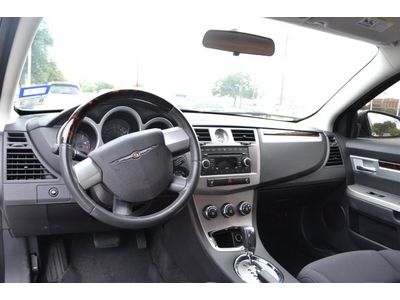 Limited 2.4L CD black cloth interior low milage, image 13