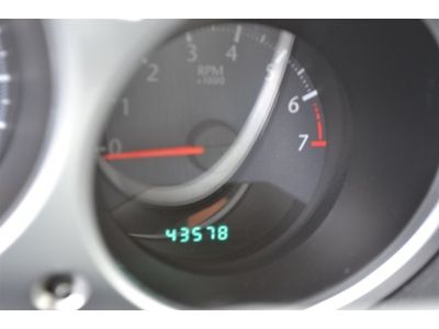 Limited 2.4L CD black cloth interior low milage, image 16