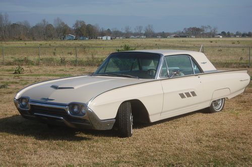 1963 "m"series thunderbird, very rare , 2 made in this color combo with the [6 p