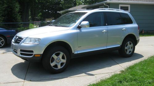 2004 volkswagewn touareg awd low miles!!