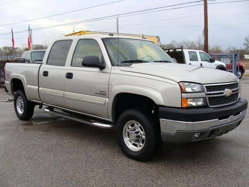 2005 silverado 2500 hd lt crew cab, diesel 6.6l heat leather, short bed