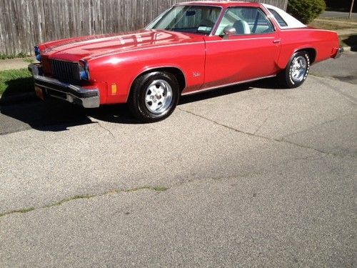 1975 oldsmobile cutlass with rare swivel seats