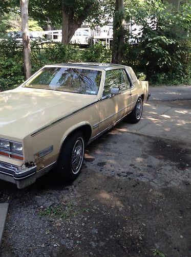 1982 cadillac eldorado biarritz coupe 2-door 4.1l