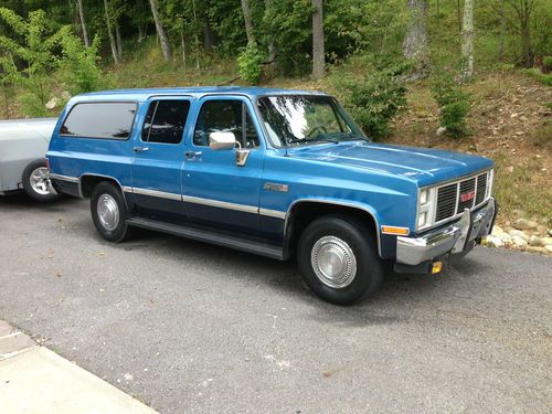 1989 2500 gmc suburban blue w blue leather clean 1 owner garage kept