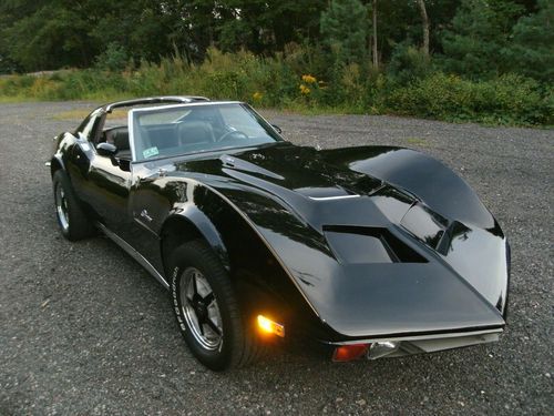 1972 chevrolet corvette with custom mako shark ii nose