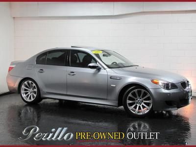 2006 bmw m5 smg//hud//navigation//harman kardon//bluetooth//heated rear seats