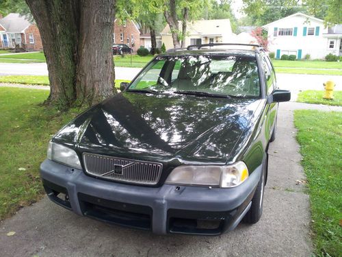 1999 volvo v70 x/c awd wagon 4-door 2.4l