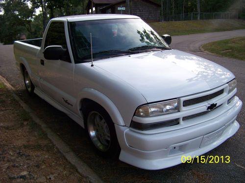 S-10 xtreme regular cab, 2wd, 4.3l automatic, white, charcoal gray intr, w/ a/c