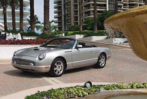 2004 ford t-bird thunderbird 37k miles collectors cond. 45 pic hard top