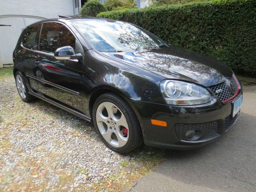 2008 volkswagen gti base hatchback 2-door 2.0l