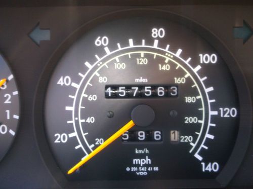 1991 Mercedes 190E, NO RESERVE, image 5