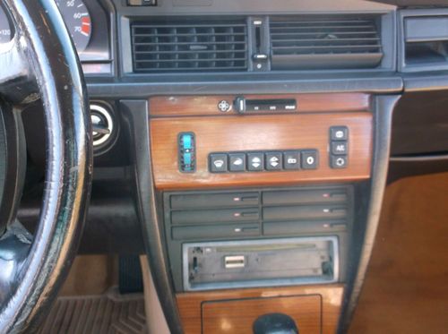 1991 Mercedes 190E, NO RESERVE, image 8