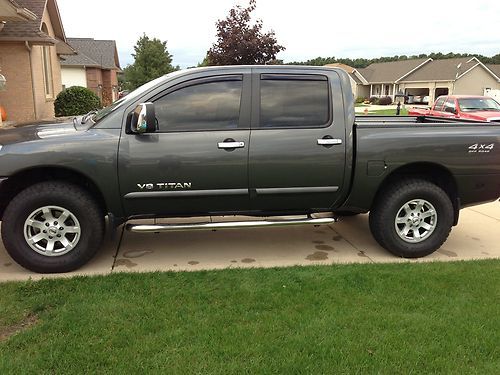 2007 nissan titan le crew cab pickup 4-door 5.6l