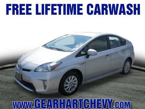 2012 toyota prius plug-in hybrid advanced