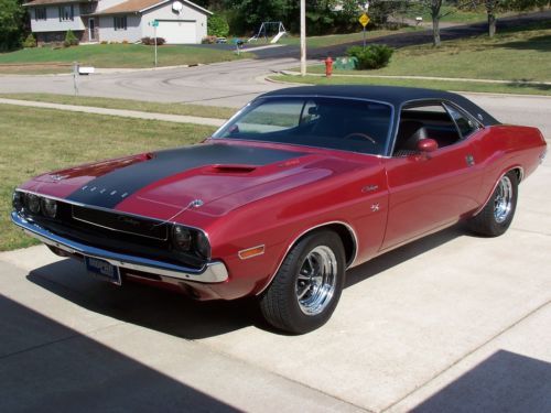 Mopar e body 1970 dodge challenger r/t se