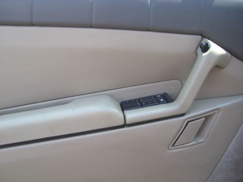 1991 Cadillac Allante Value Leader Convertible 2-Door 4.5L, image 13