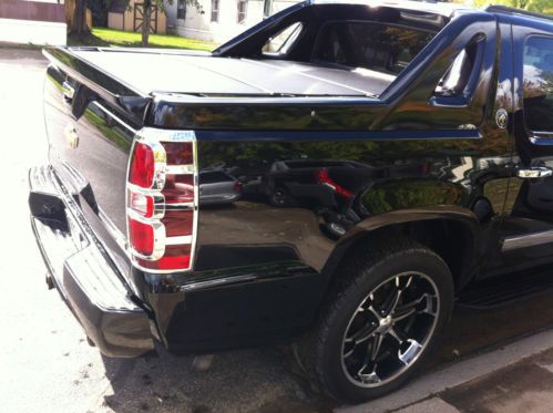 2007 Chevrolet Avalanche LTZ Crew Cab Pickup 4-Door 5.3L FLEX-FUEL NO RESERVE !, image 6
