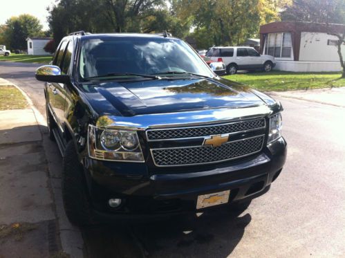 2007 Chevrolet Avalanche LTZ Crew Cab Pickup 4-Door 5.3L FLEX-FUEL NO RESERVE !, image 9