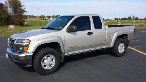 2004 gmc canyon ext cab 95,000 miles clean
