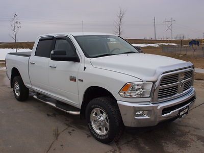 2010 dodge ram 2500 / hemi v8 / crew cab / 4x4 / my gig / very clean / warranty