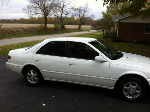 1999 toyota camry le