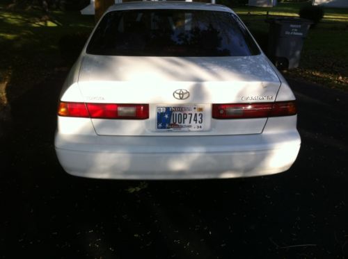 1999 Toyota Camry LE, image 5