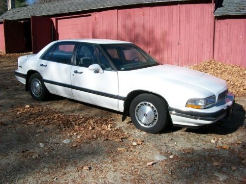 1995 buick lesabre sedan - great car - only 77,000 miles