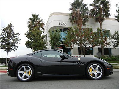 2010 ferrari california nero on nero / daytons seats / carbon led steering wheel