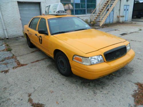 2008 vrown vic nyc cab low mileage no reserve