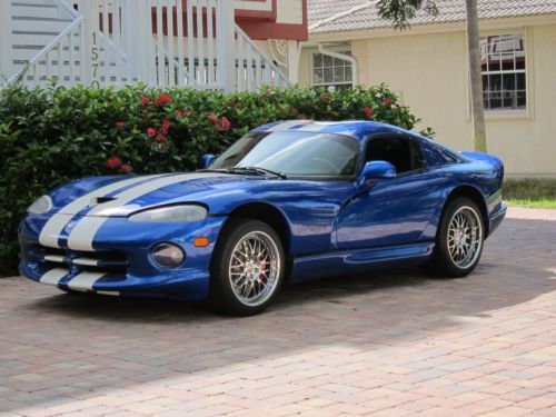 1996 dodge viper gts coupe 2-door 8.0l