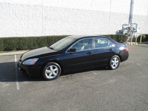 Leather moonroof 4 cylinder heated seats low miles