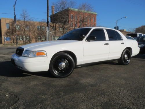 White p71 police interceptor 58k miles only pw pl am fm cd nice