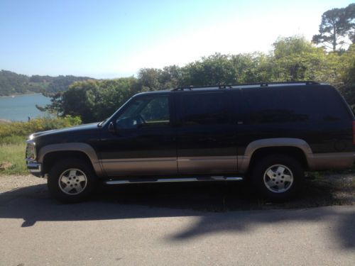 Chevrolet suburban silverado