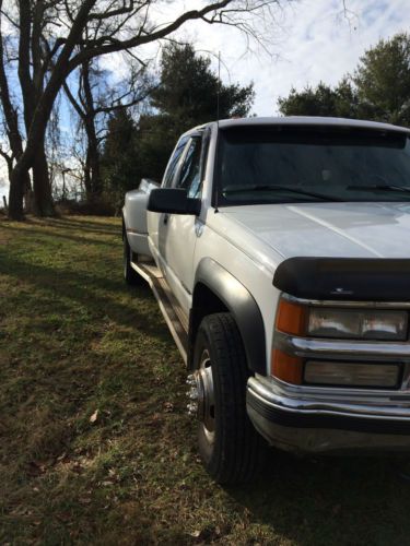1998 chevrolet 3500 dual rear wheel extended cab 4x4