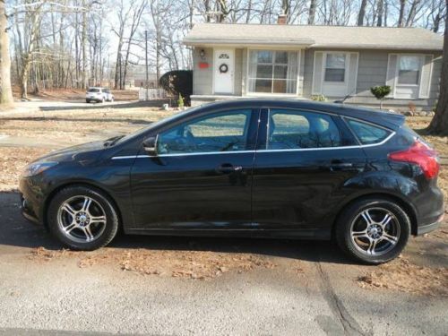 2012 ford focus titanium hatchback - 43k - summer &amp; winter tire sets