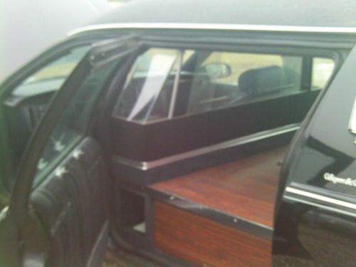1996 cadillac fleetwood hearse, image 5