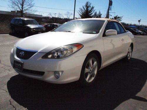 104179 miles Convertible leatehr seats AM FM CD Cassette, image 7