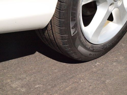 104179 miles Convertible leatehr seats AM FM CD Cassette, image 13