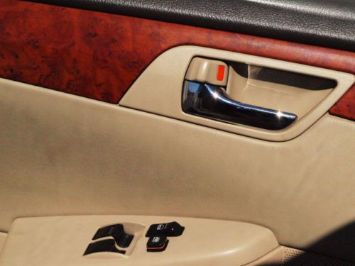 104179 miles Convertible leatehr seats AM FM CD Cassette, image 47