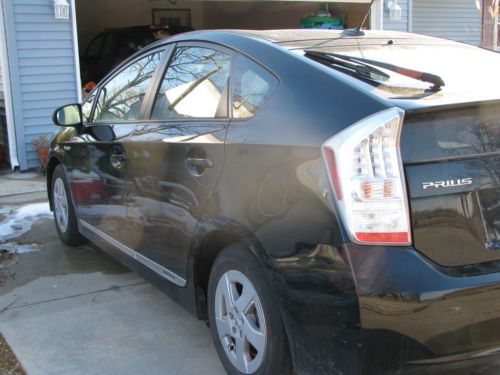 Black 2011 Toyota Prius, Model 3, Great Condition, Grey interior, Bluetooth, US $19,000.00, image 3