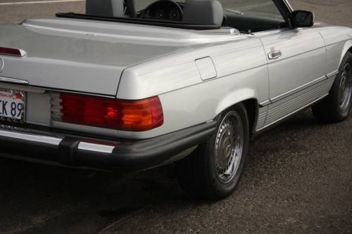 !!!! &#039;89 mercedes 560sl - silver - excellent condition 560 sl !!!!!! - $15900